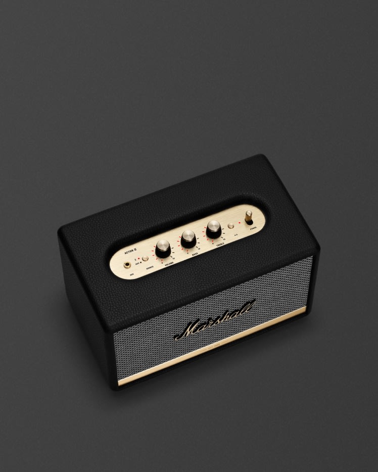 Image en angle de l'enceinte Marshall Acton II Bluetooth Black.