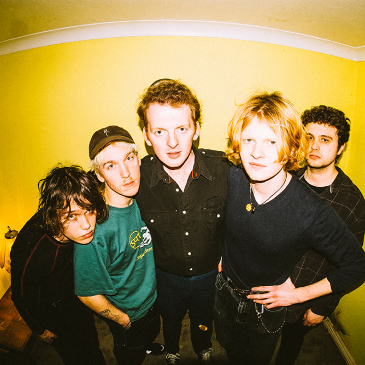 Marshall Records는 싱어송라이터인 Jarki Monno를 대표합니다. | Marshall.com