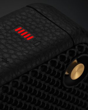 The battery indicator on top of the Willen speaker.