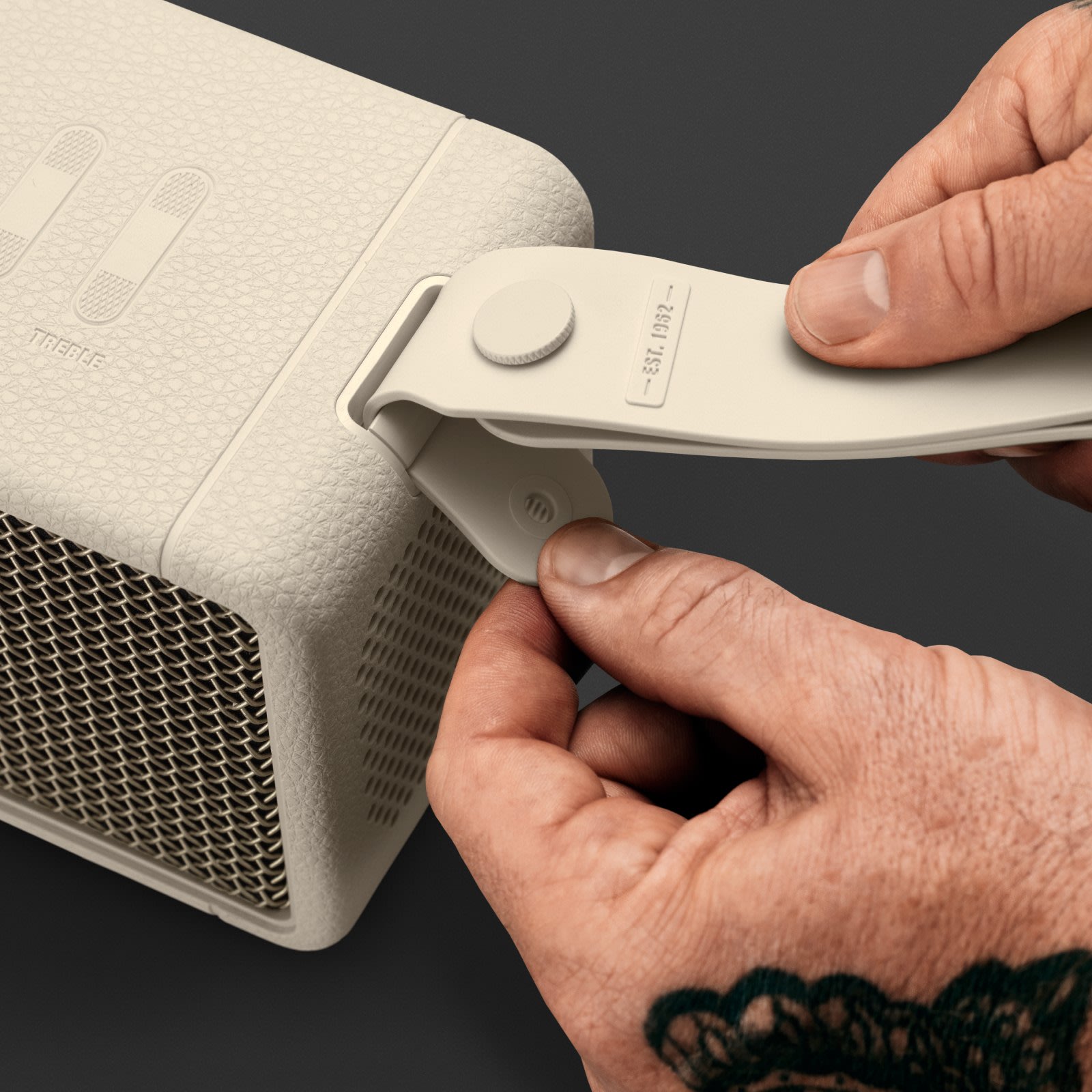 Middleton Cream - Portable speaker | Marshall.com