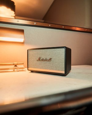 Marshall stanmore on a hotel table