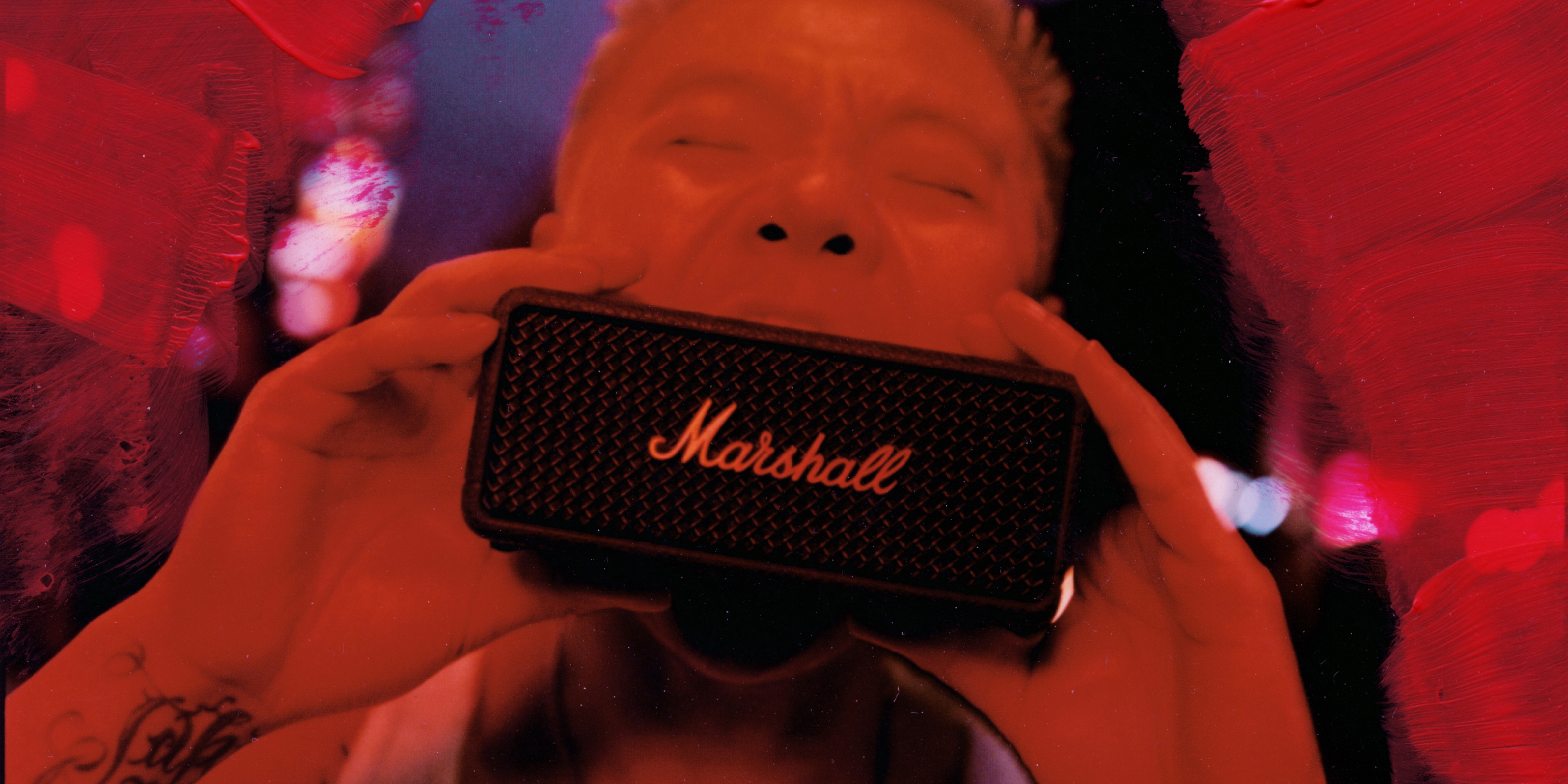 Bohan Phoenix with Marshall portable speaker.