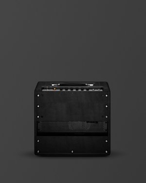 Diseño del panel trasero del Studio JTM Combo en la página de artículos de soporte.