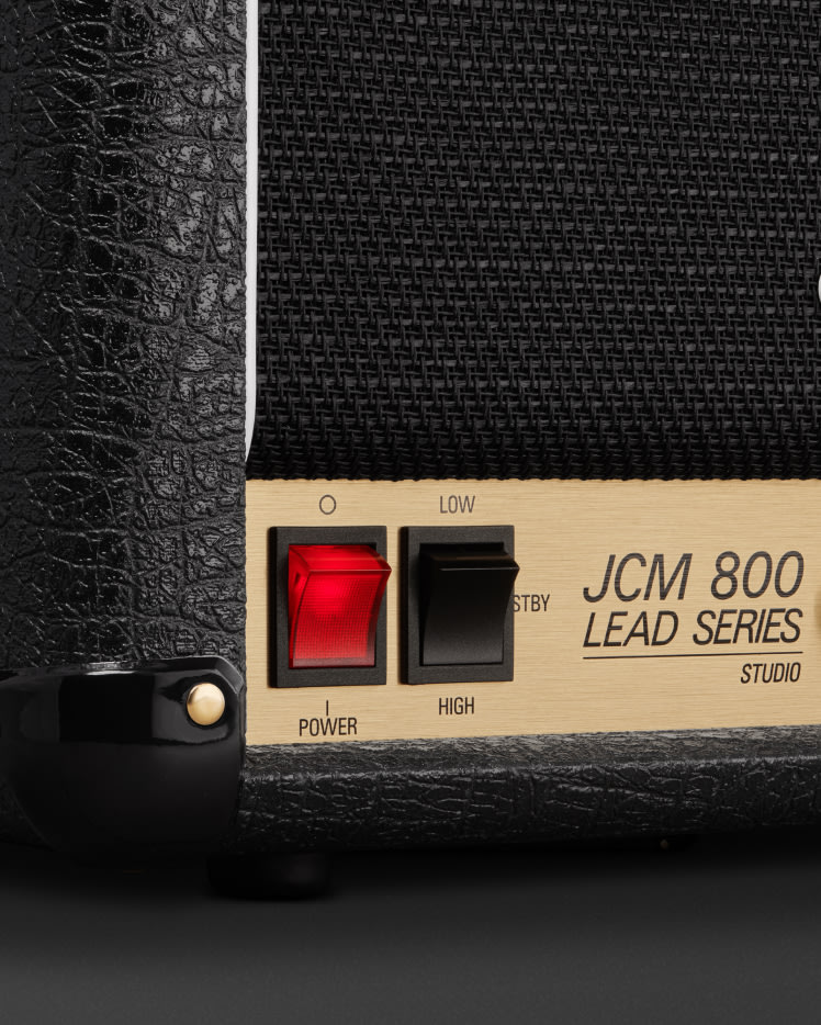 Marshall SC20H zoomed in on buttons