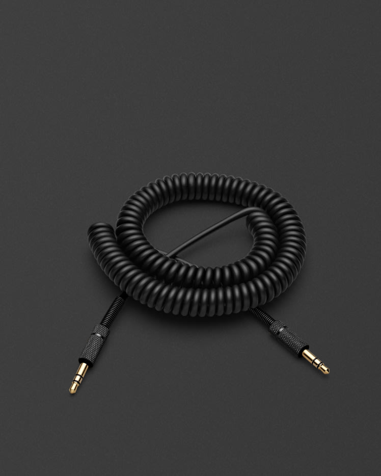 speaker-audio-cable-pitch-