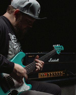 A guitar player playing connected to the 1959 Modified amplifier