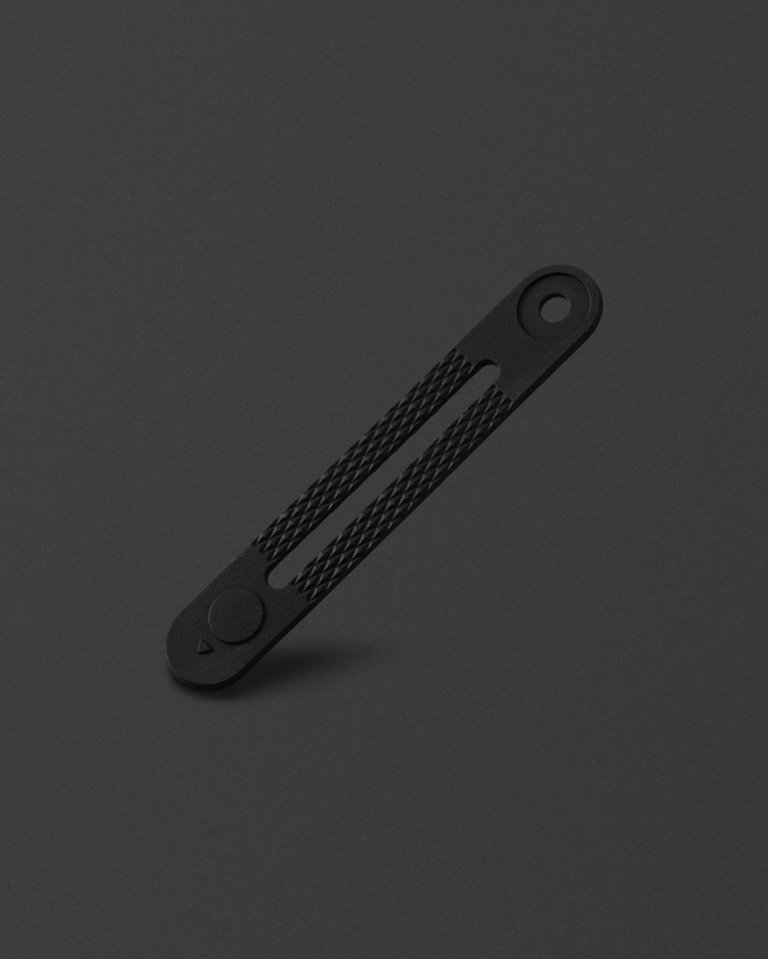 A black strap from Marshall Willen Speaker