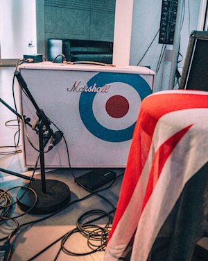 A Marshall combo with a personalised grid.