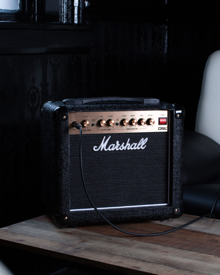 Left side view of the Marshall DSL1 Combo connected with the cable.