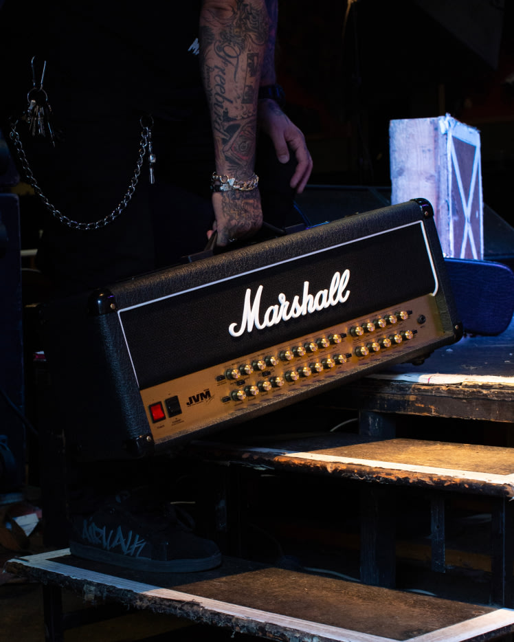 Marshall JVM410H in the studio