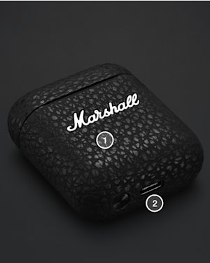 Minor III charging case. The surface is marked with 2, and the charging opening with 3.