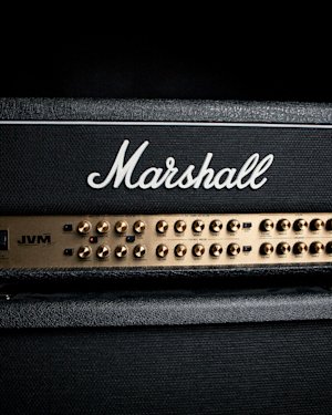 The JVM410 head on top of a cabinet