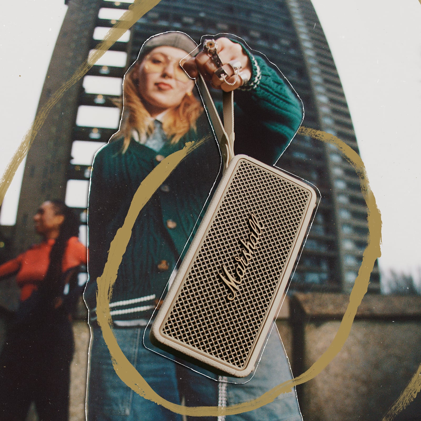 2【美品】Marshall Middleton Marshall Middleton II Portable Bluetooth Speaker