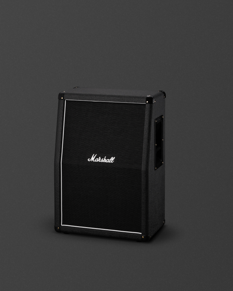 Studio Classic 2x12 Cabinet reproducing the authentic JCM800 tones 