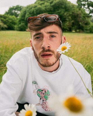 'Jarki Monno' in nature.