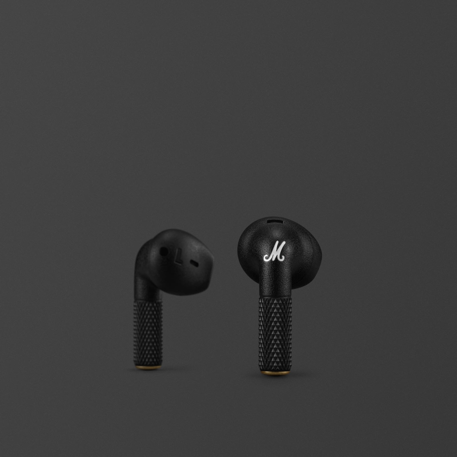 minor-iv-black-detail-desktop-