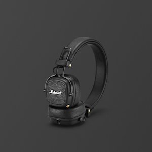 Major III Bluetooth Black Headphones front view.