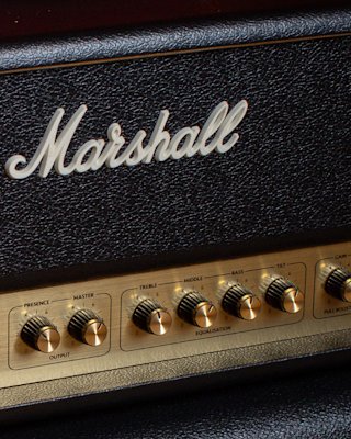 Der Marshall Origin20 Head in Nahaufnahme mit Details.