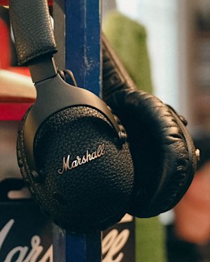 Marshalls Monitor III A.N.C hanging on shelf