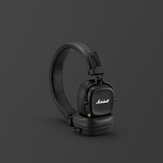 MAJOR IV in black slightly from side