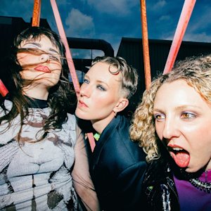 The band members of Dream Nails.