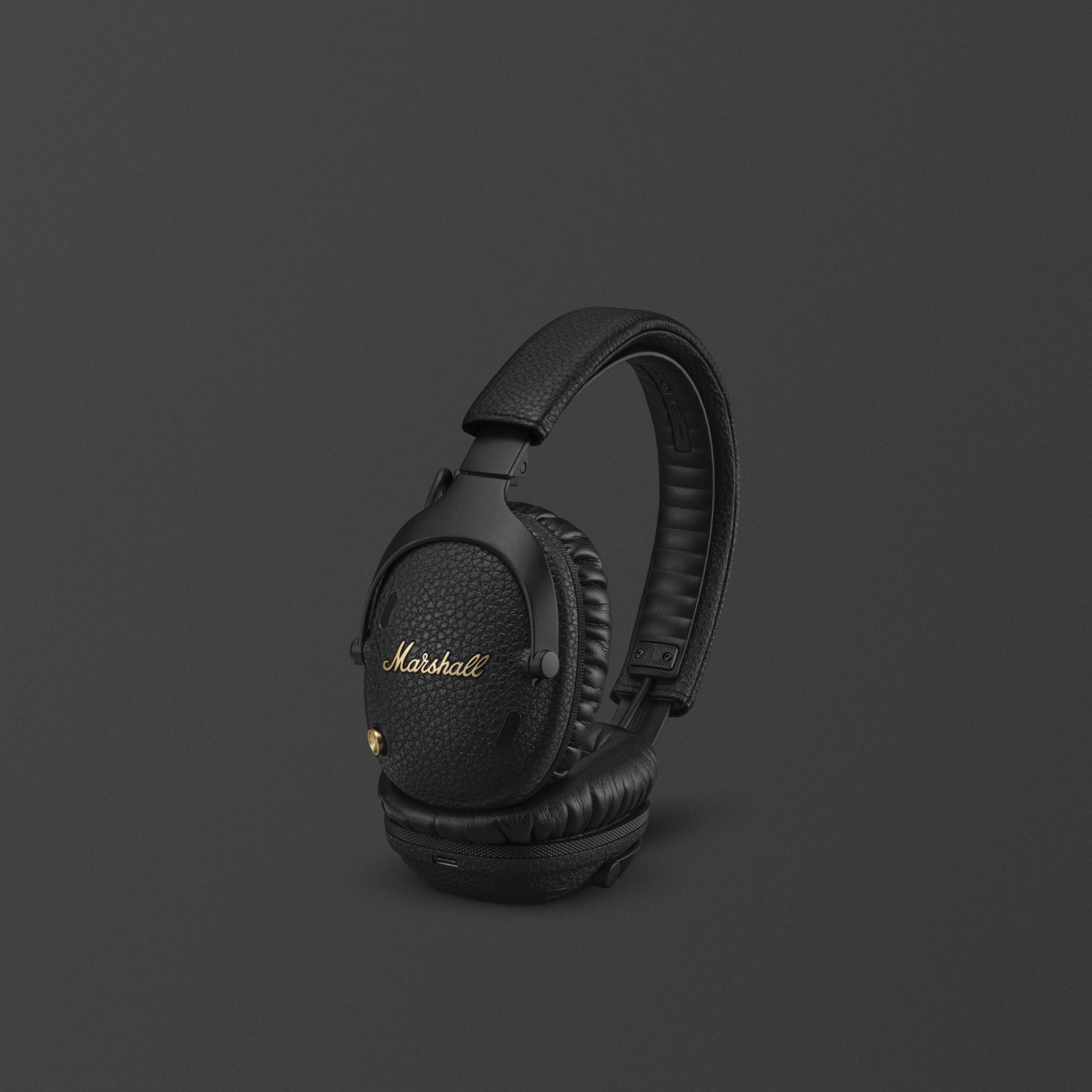 Marshall Monitor III A.N.C. Black over-ear headphones.