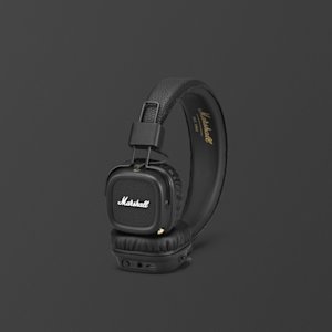 Major II Bluetooth Black Headphone front view.