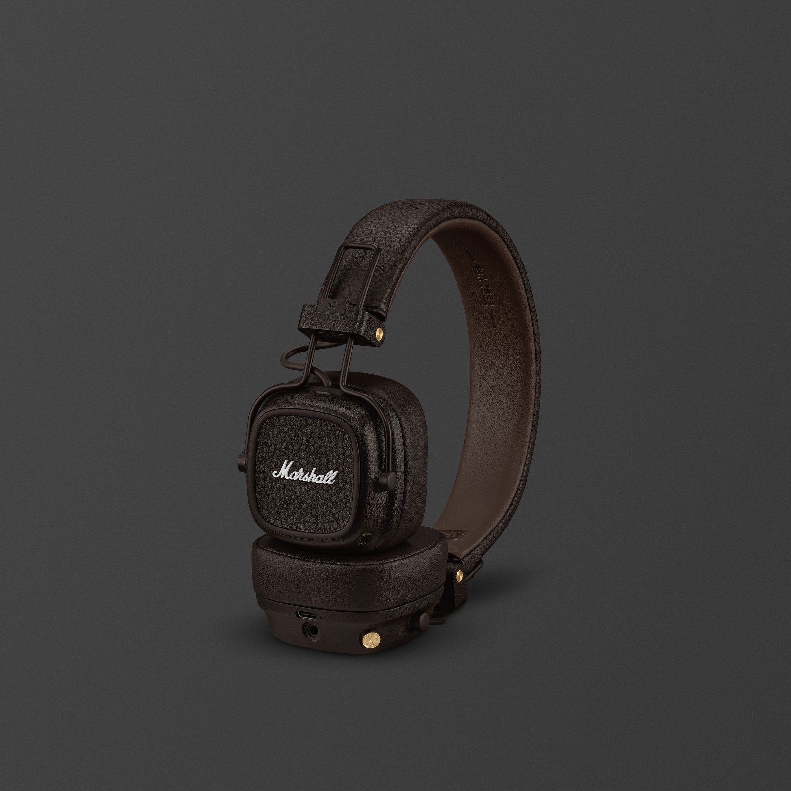 Casque supra-auriculaire Marshall Major V en marron.