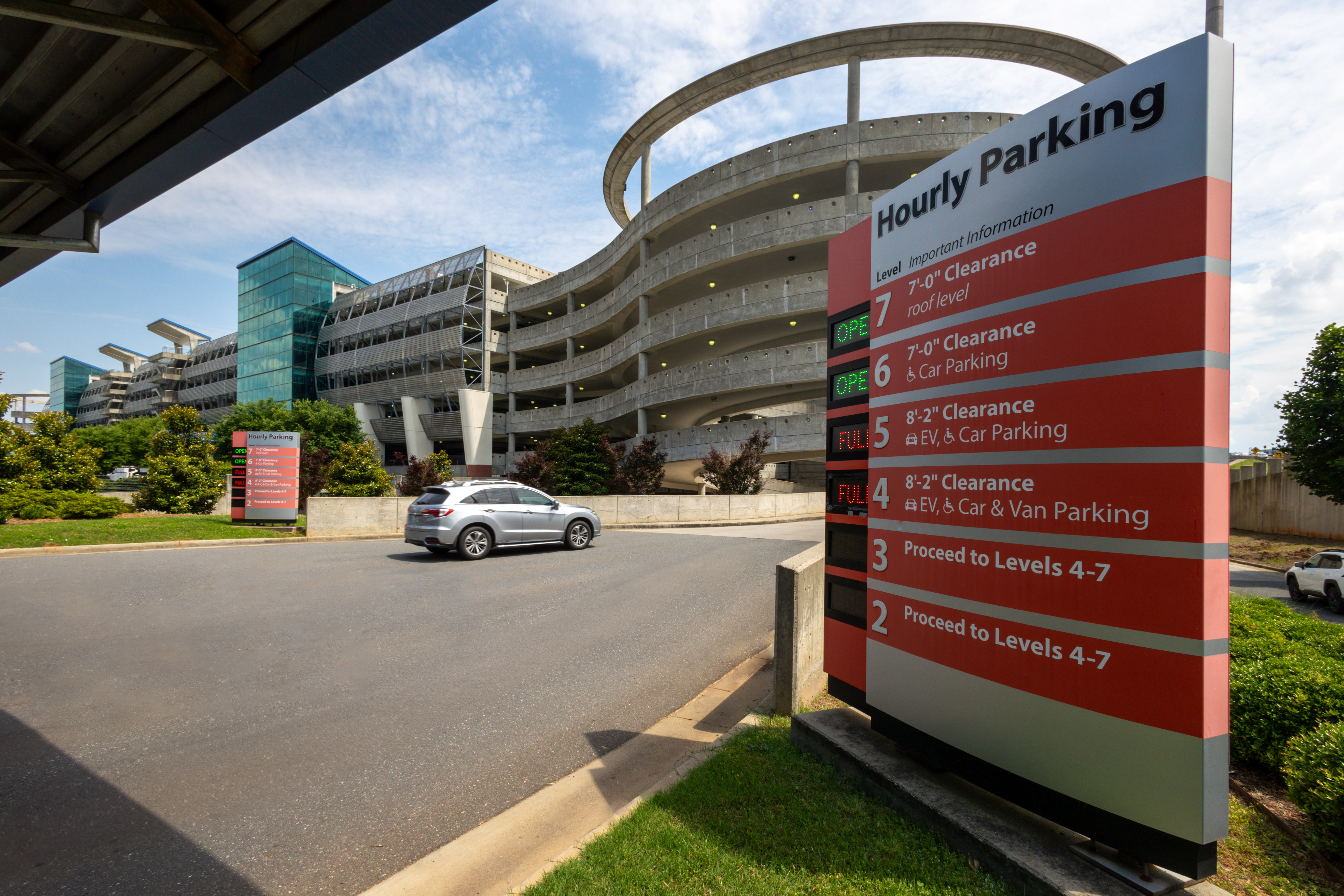 Parking Options Charlotte Douglas - Hourly Parking 5 24 24 1 Of 1