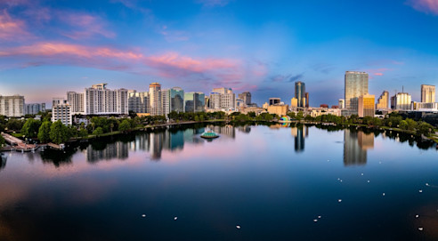 aerial-view-of-lake-eola-and-the-orlando-city-skyl-2026-01-07-07-17-34-utc Large