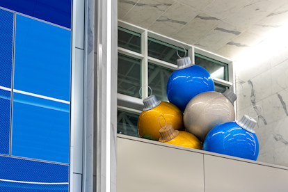 Terminal Holiday Decorations 2025 008