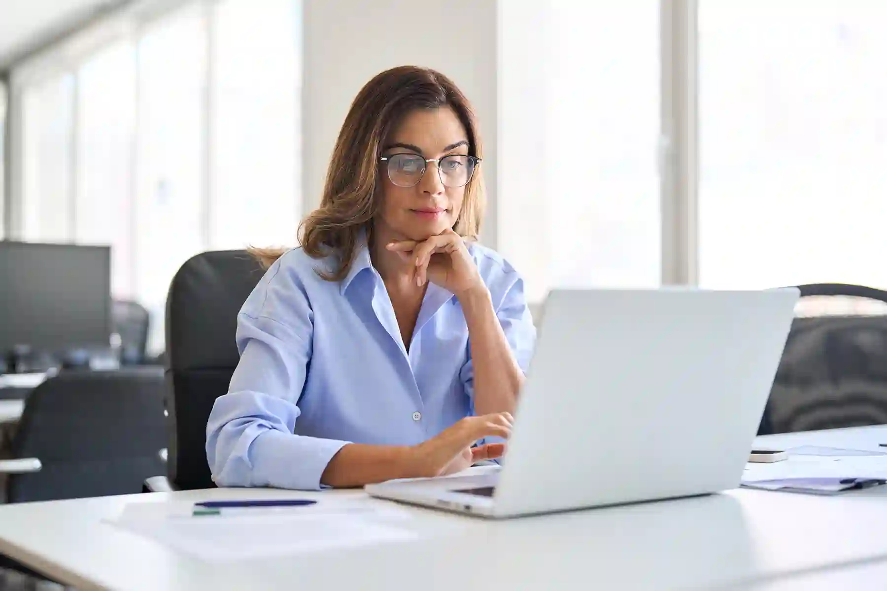 a woman on the laptop