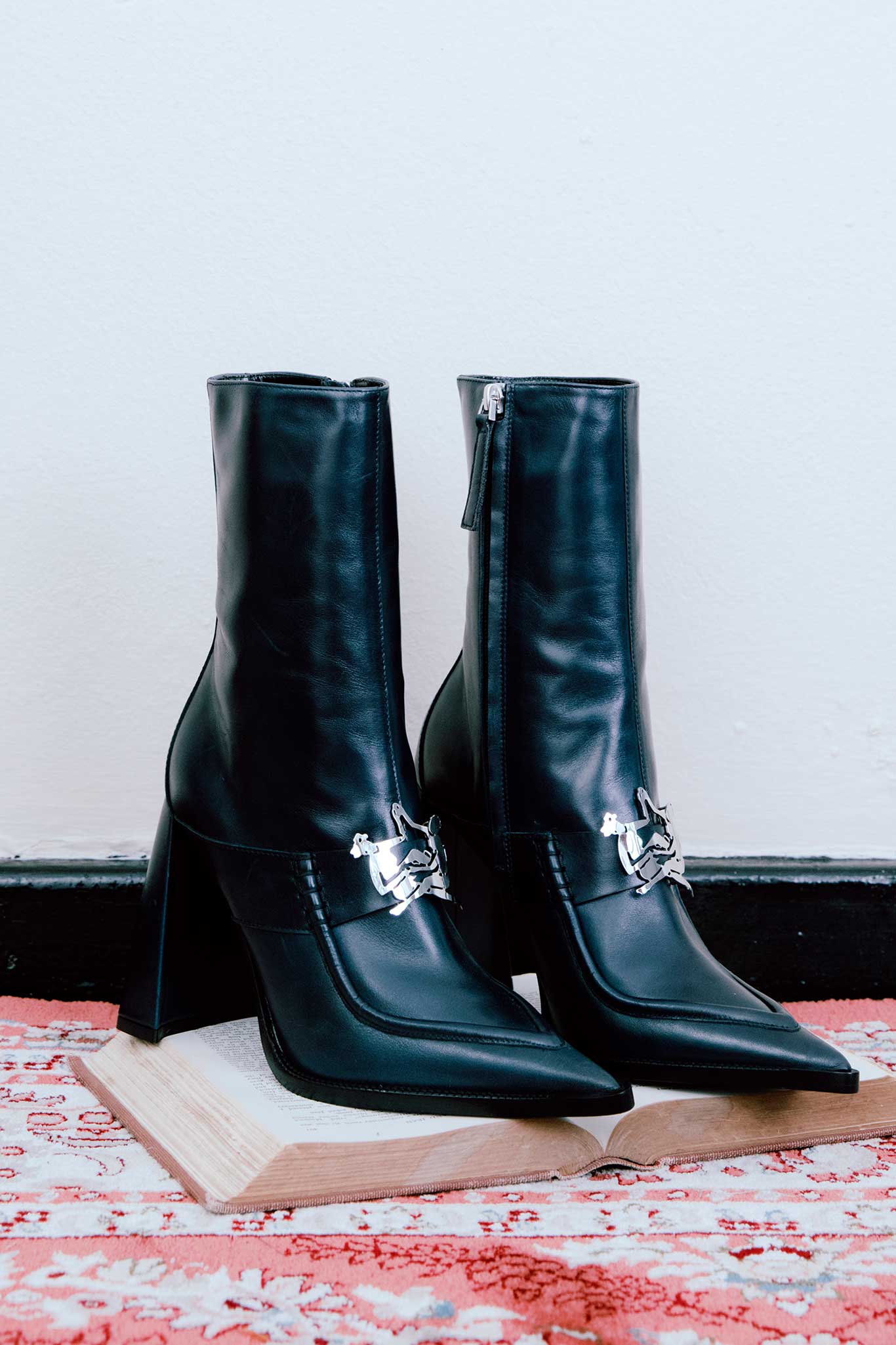 black skull cowboy boots