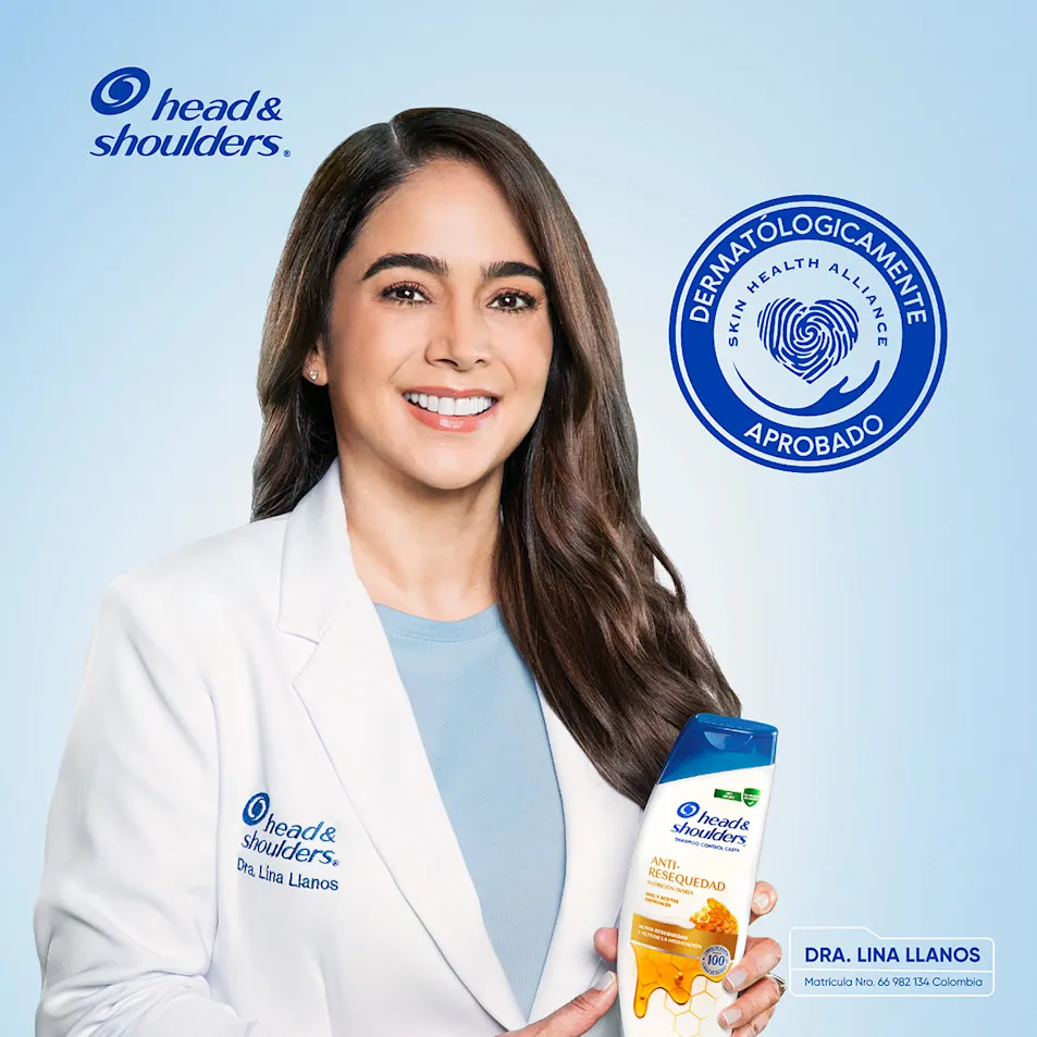 Head & Shoulders ha desarrollado la fórmula más nutritiva de su portafolio que nutre, retiene la hidratación y elimina la caspa del cuero cabelludo seco. Head & Shoulders ha desarrollado la fórmula más nutritiva de su portafolio que nutre, retiene la hidratación y elimina la caspa del cuero cabelludo seco.
