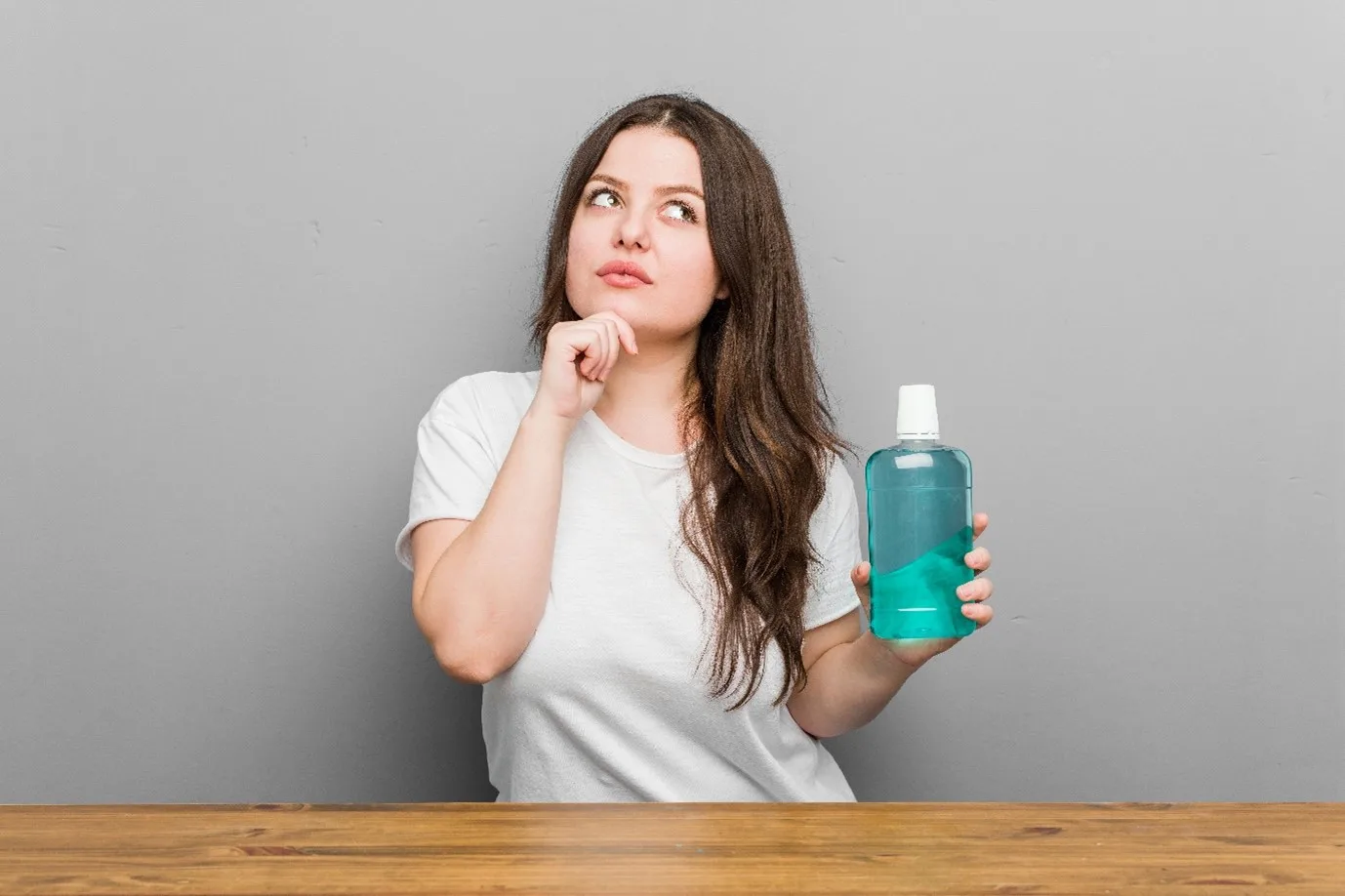 NATURAL DANDRUFF REMEDIES: CAN MOUTHWASH GET RID OF DANDRUFF?