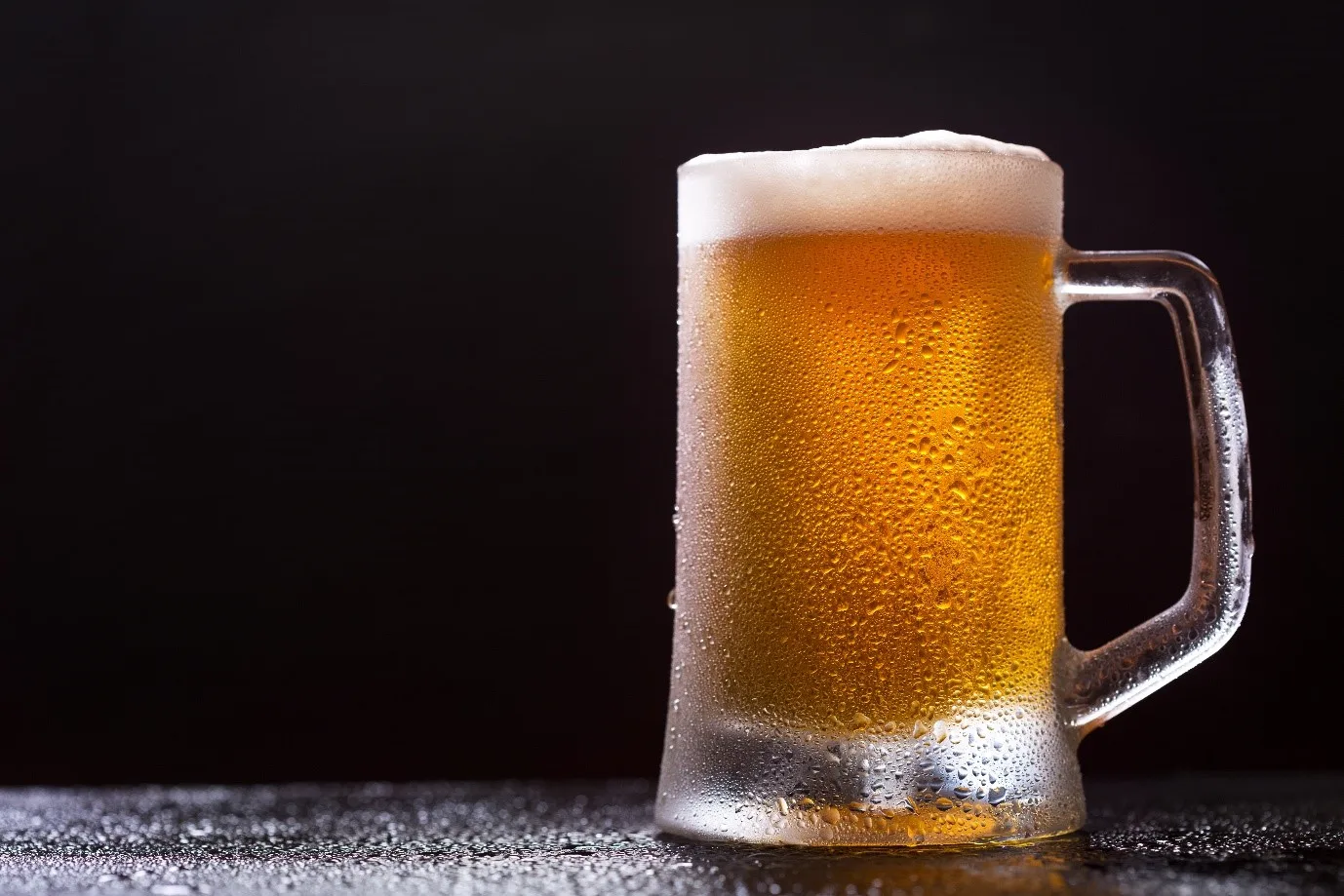 Using beer as anti-dandruff shampoo