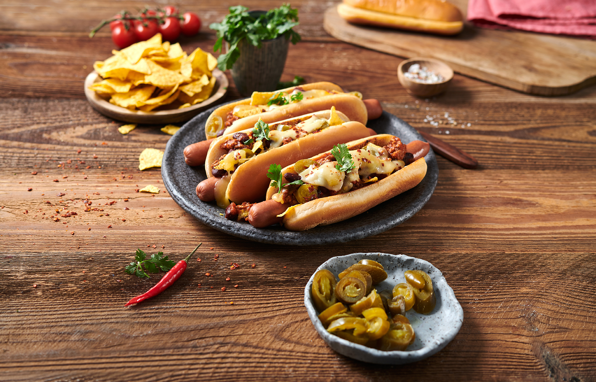 100. JPG HD-LRD Content 2020 Chili-Cheese Hot Dogs