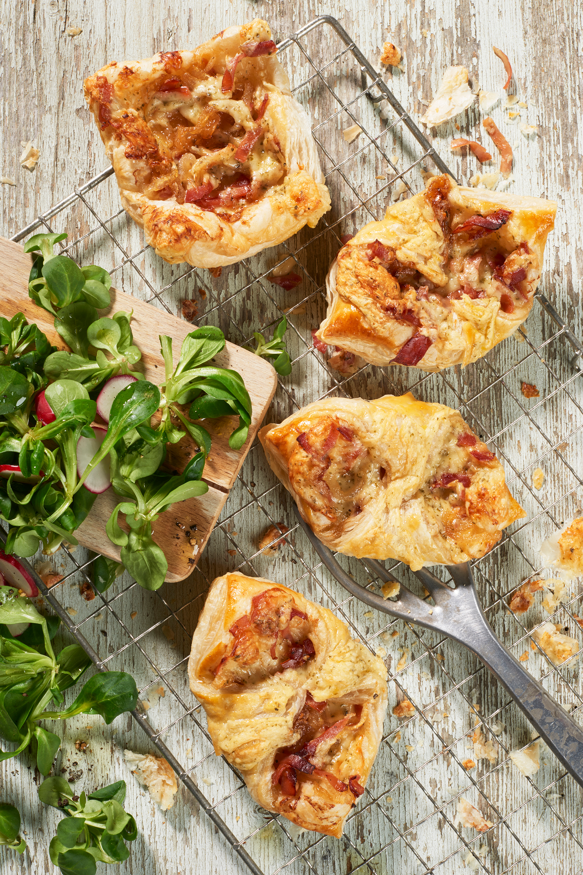 Snack di pasta sfolglia al formaggio