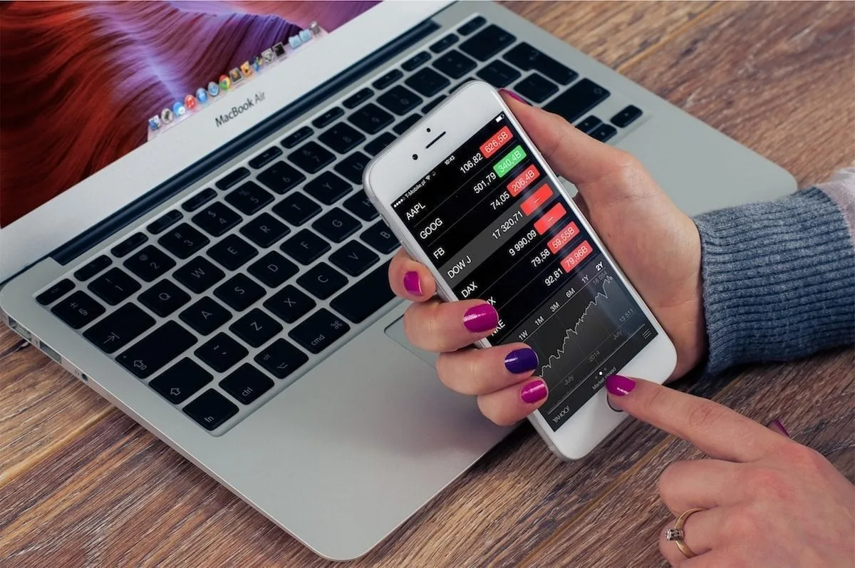 The Power of Waiting: Why Patience Makes You a Better Investor 