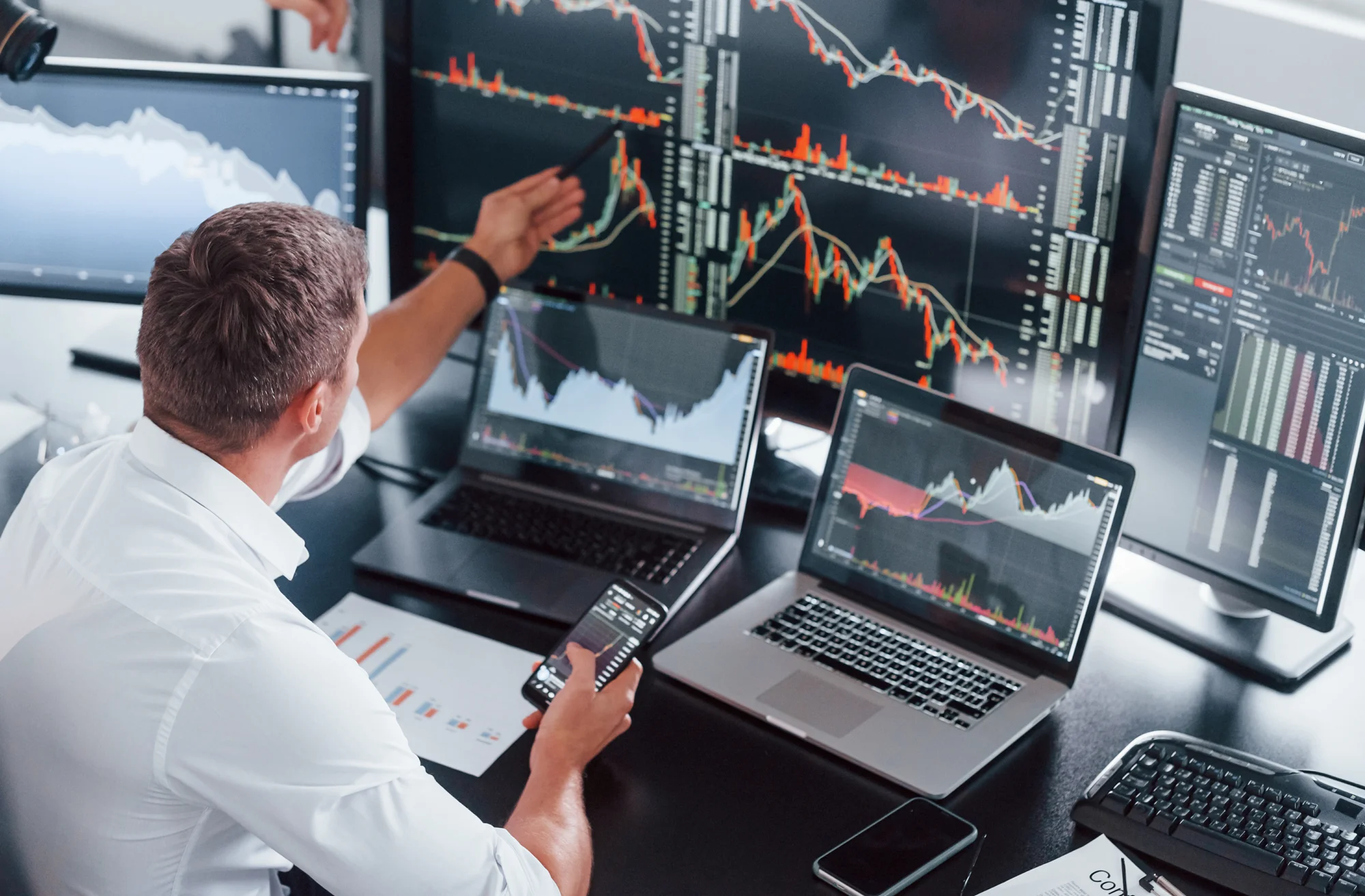Vertical Spreads Explained: How to Generate Cash Flow While You Wait for the Right Investment