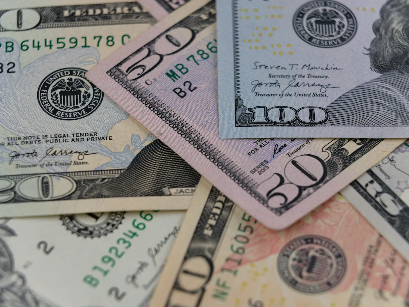 How to Invest Money: A Beginner's Guide to Growing Your Wealth the Smart Way
