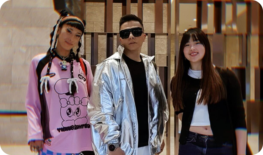 Foto di gruppo dei tre creator