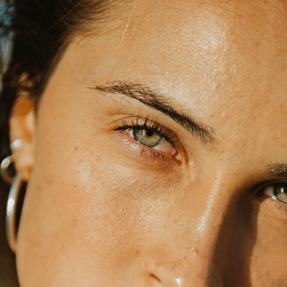 Fake eyelashes pros and cons, and options available - Desktop Image