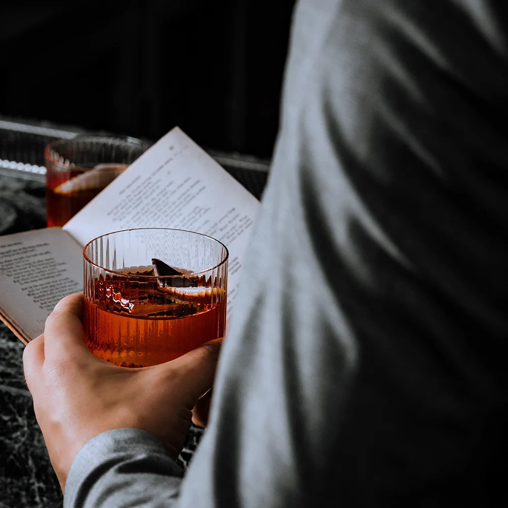 Alcoholism: signs, causes, and treatments - Desktop Image