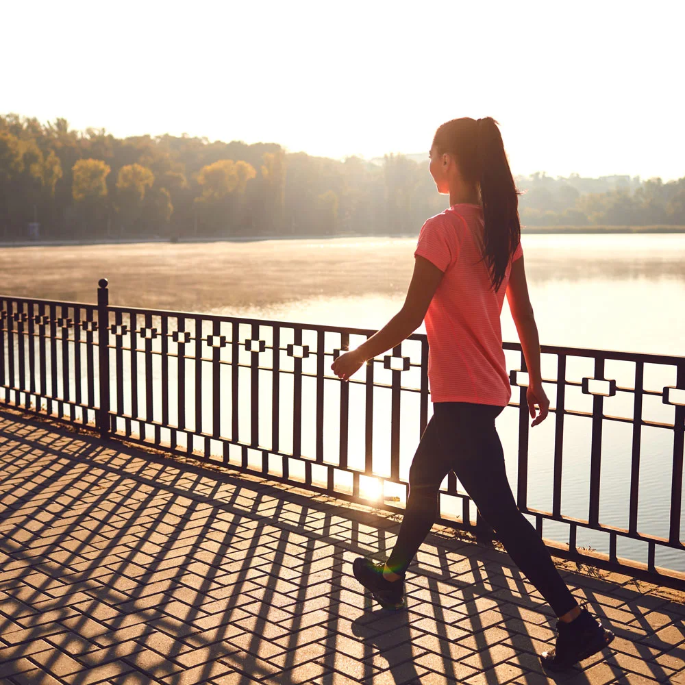 10 health benefits of walking every day - Desktop Image