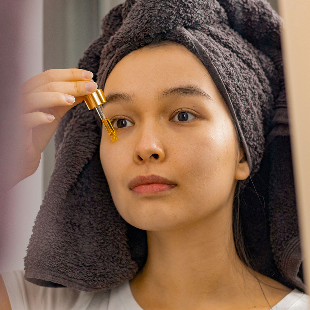 Can I Use Hyaluronic Acid with Retinol? Ro