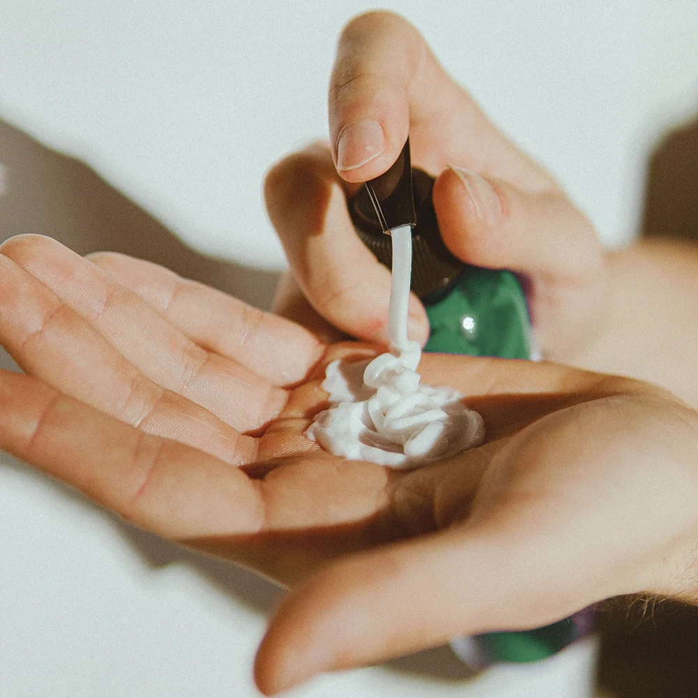 Anti-aging hand cream: ingredients that work - Desktop Image