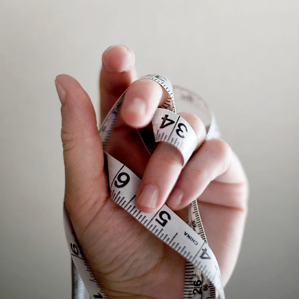 What is water weight and 6 easy ways to lose it - Desktop Image