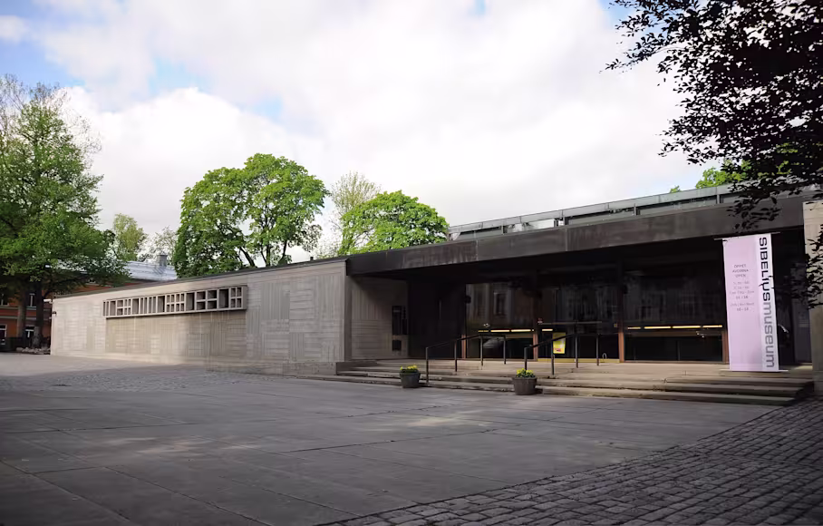 Der Eingang des Sibelius Museums in Turku. Sibelius-Museum