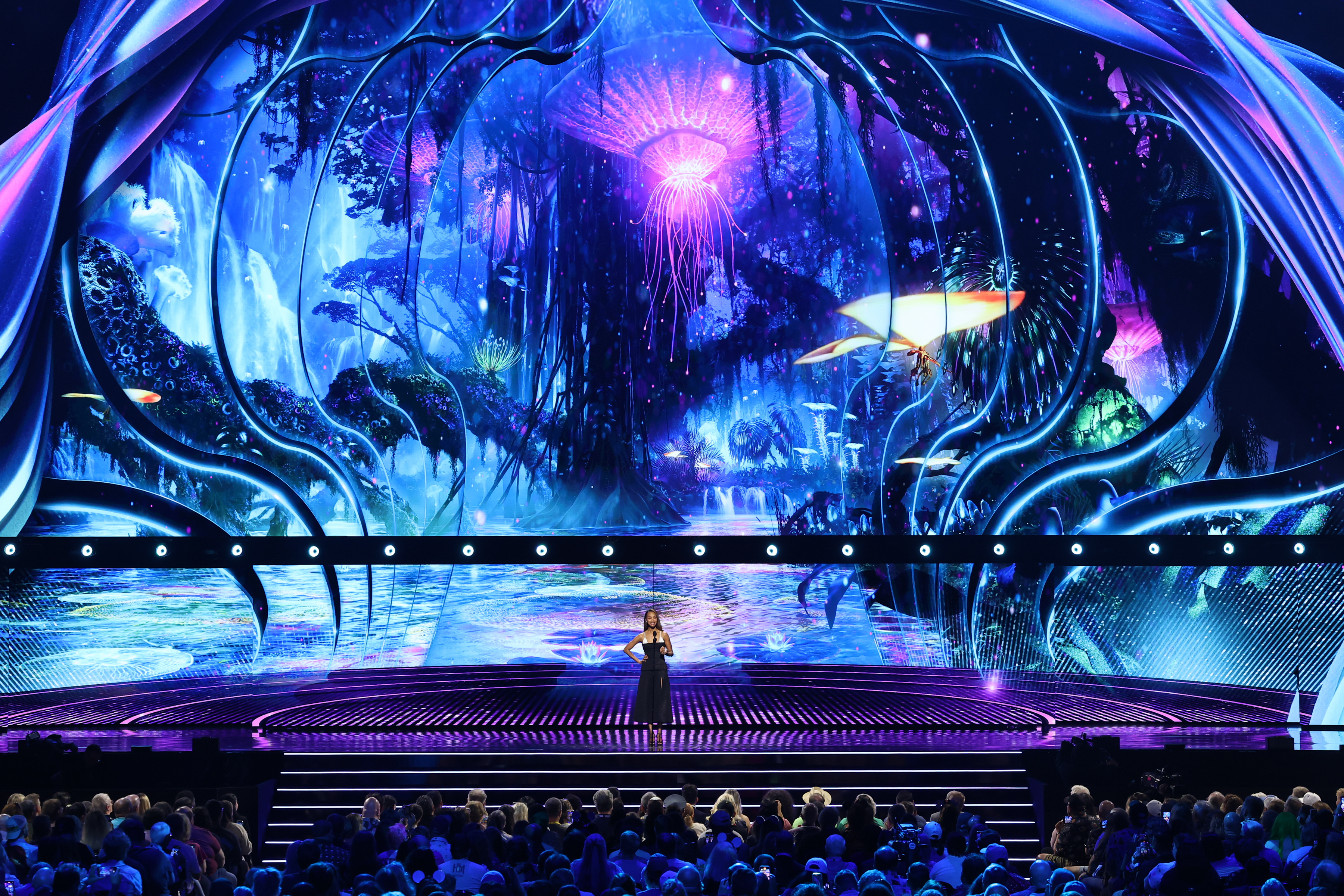 Zoe Saldana moderiert Disney D23-Event